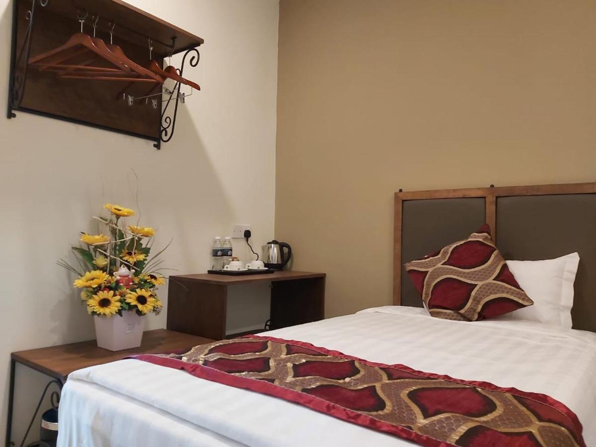 Kb Hotel Kepala Batas  Exterior foto